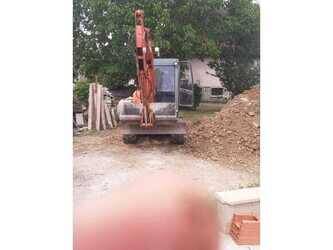صورة ل حفارات صغيرة هيتاشى ZAXIS 50UR