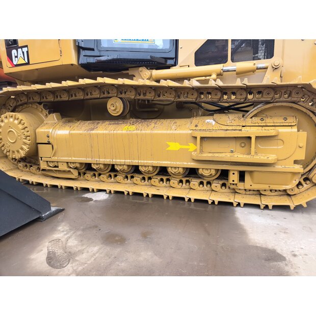 2011 Caterpillar D5K-49326639