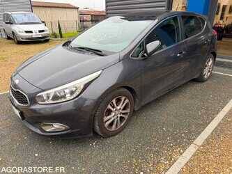 2013-kia-cee-d-1493979-49326673