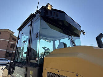 2018-caterpillar-cw34-49328478