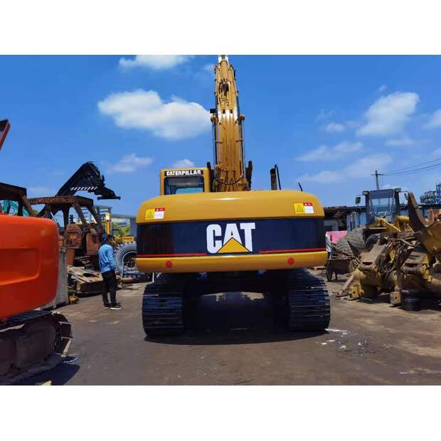 2023 Caterpillar 320C-49332138