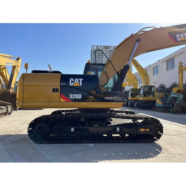 2022 Caterpillar 320D-49332163