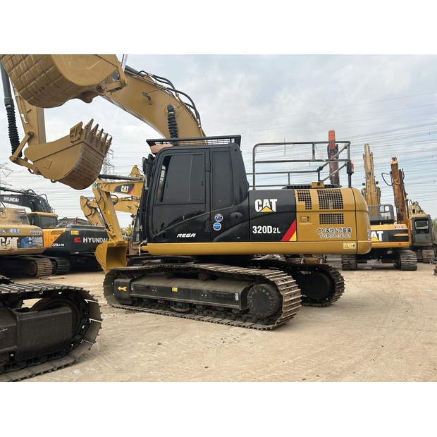 2022 كاتربيلر 320D2-49332173