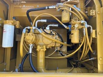 2010-caterpillar-325c-49332349