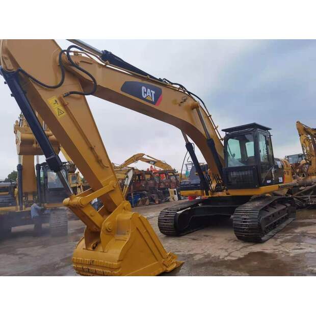 2019 Caterpillar 329D-49332695