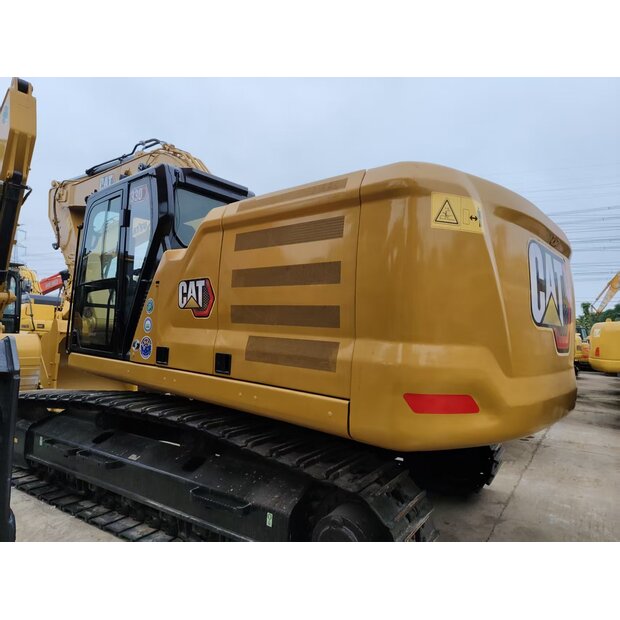 2023 كاتربيلر 330GC-49334825