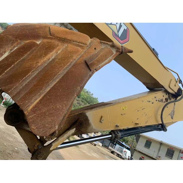 2023 كاتربيلر 330GC-49335040