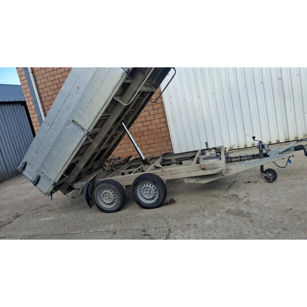 BW Trailers 02T-49339495