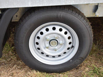 bw-trailer-2700kg-1494142-49340047