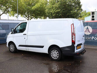 2017-ford-transit-custom-1494341-49344114
