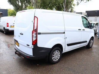 2017-ford-transit-custom-1494341-49344116