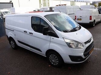 2017-ford-transit-custom-1494341-49344117