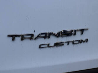 2015-ford-transit-custom-1494342-49344168