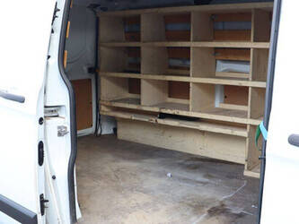 2015-ford-transit-custom-1494342-49344188