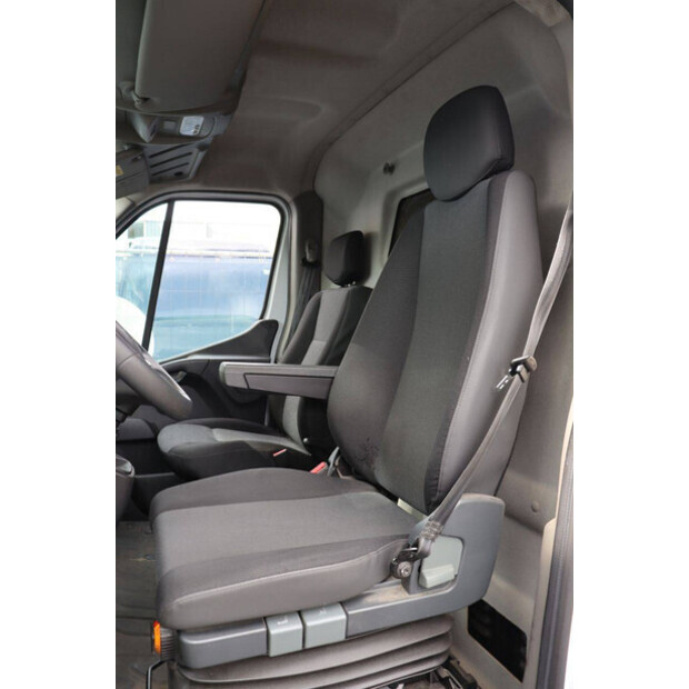 2022 Renault Master-49344255