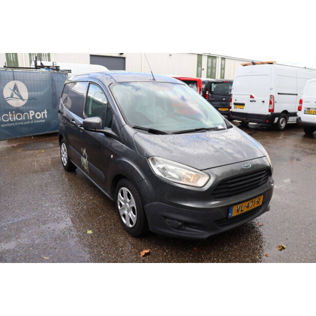 2015 فورد Transit Courier-49344326