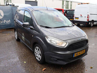 2015-ford-transit-courier-1494346-49344326