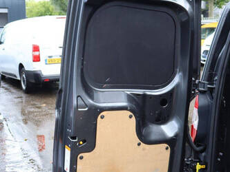 2015-ford-transit-courier-1494346-49344350