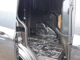 2015-ford-transit-courier-1494346-49344355