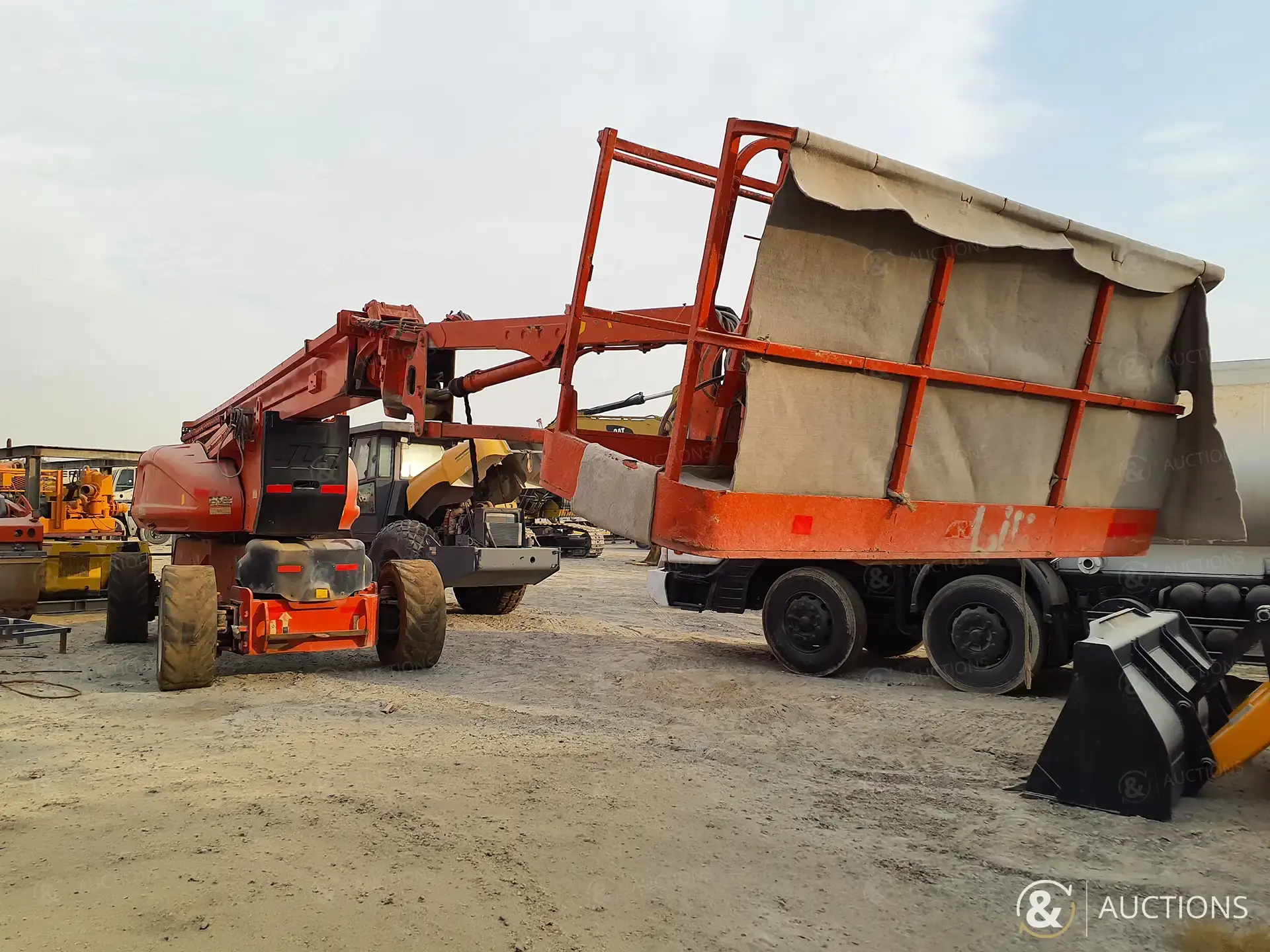 2010-jlg-1250ajp-1491779-cover-image