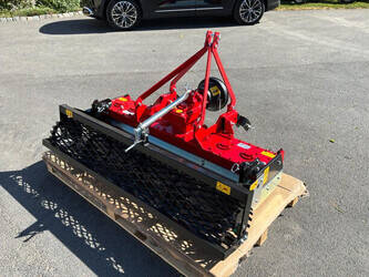 صورة ل 2026 R2 Rinaldi MTZ150