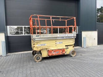2012-jlg-3246es-1496459-cover-image