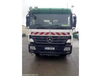 2007-mercedes-benz-2044-1496918-cover-image