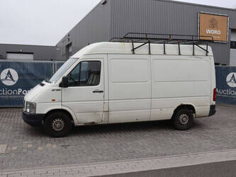 2001-volkswagen-lt-35-cover-image