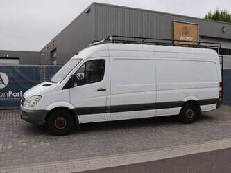 2011-mercedes-benz-sprinter-313-cdi-1497080-cover-image