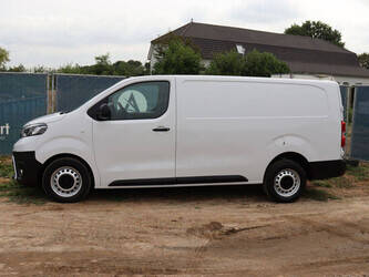 2023-toyota-proace-1497092-cover-image