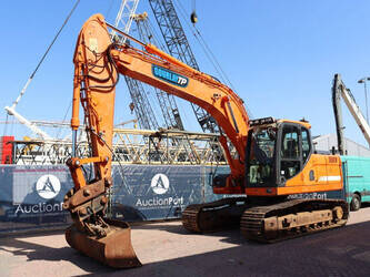 2011 Doosan DX180LC