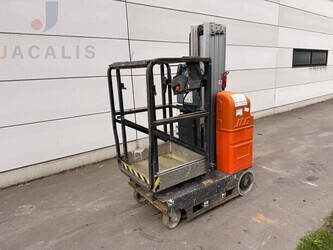 2014-jlg-20mvl-1498072-cover-image
