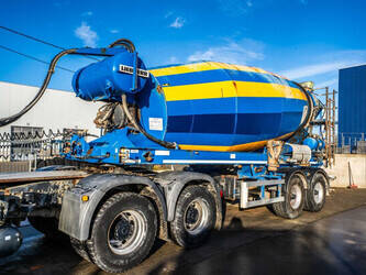 2017-liebherr-12m3-cover-image