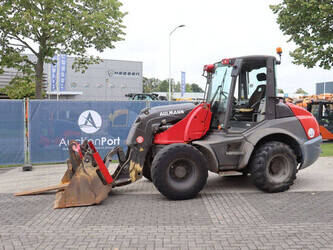 2020-ahlmann-as900-cover-image