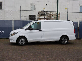 2017-mercedes-benz-vito-111-cdi-cover-image
