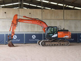 2017-hitachi-zaxis-210lc-cover-image