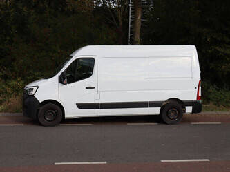 2021-renault-master-1507360-cover-image