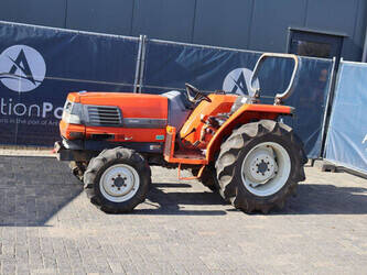 kubota-grandel-gl320-1507979-cover-image