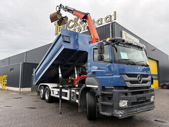 2013-mercedes-benz-axor-1508171-cover-image