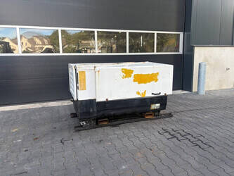 2000-atlas-copco-xas66-cover-image