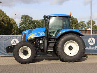 2008 New Holland T8020