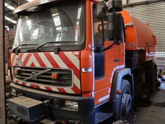 2006 Volvo FL6 E17.0