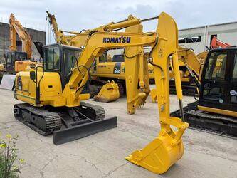 2020 Komatsu PC56-7