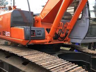 2024 Hitachi EX200-5