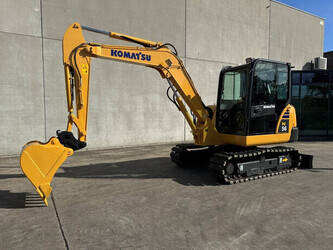 2017 Komatsu PC56-7