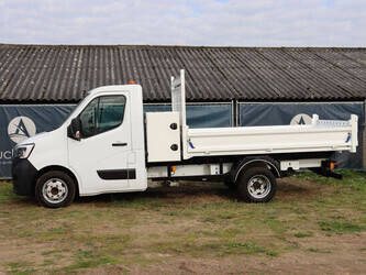 2021-renault-master-1514610-cover-image
