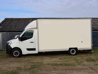 2023-renault-master-1514621-cover-image